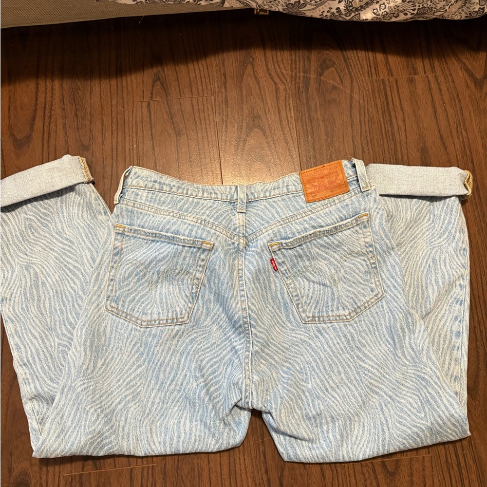 Levi's Light Blue Zebra Print Jeans